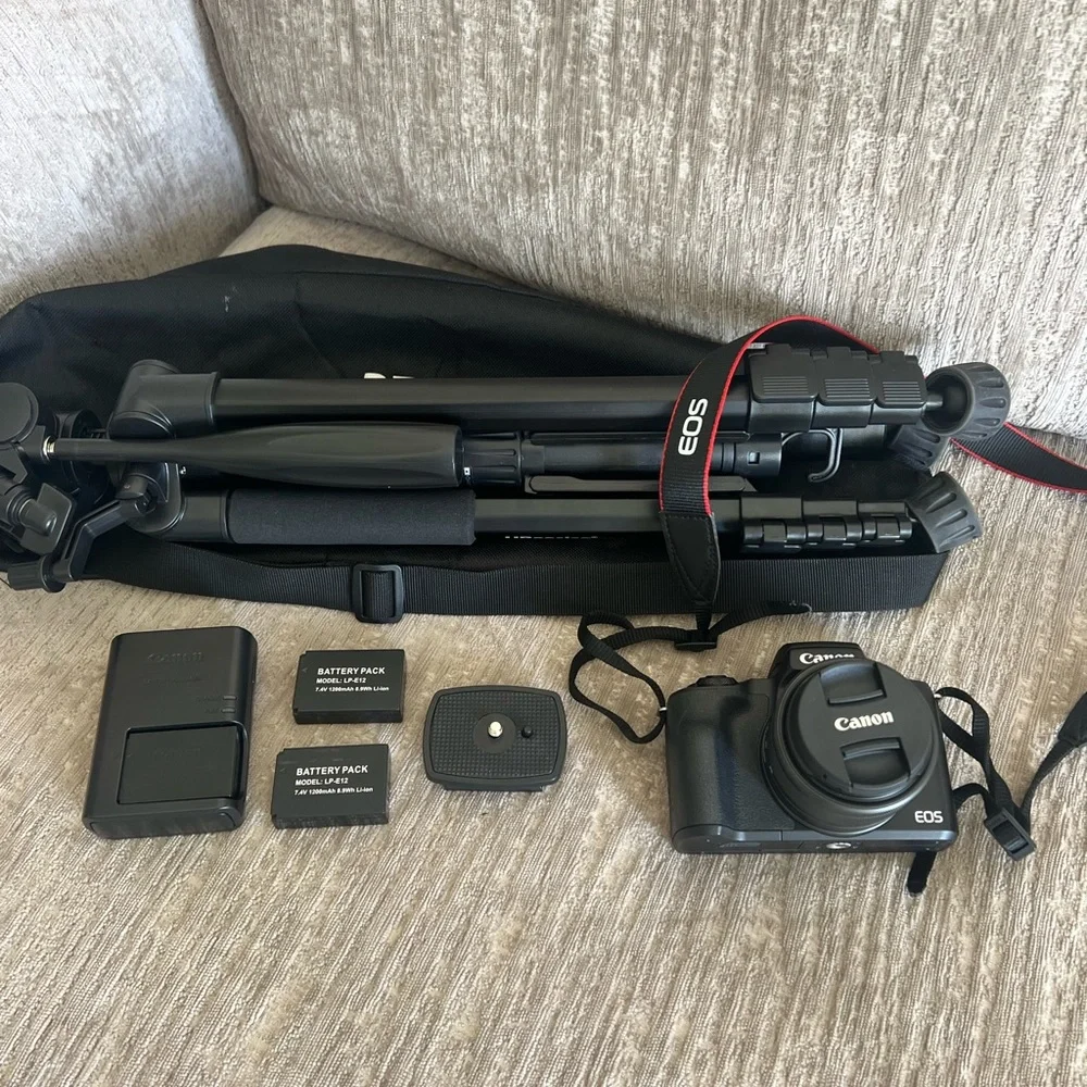 Canon EOS M50 Camera